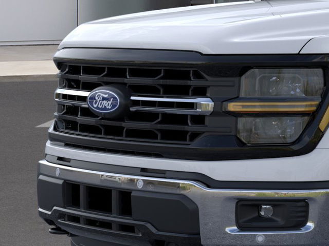 2024 Ford F-150 XLT 4WD 5.5ft Box photo
