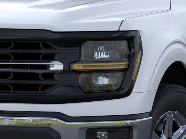 2024 Ford F-150 XLT 4WD 5.5ft Box photo