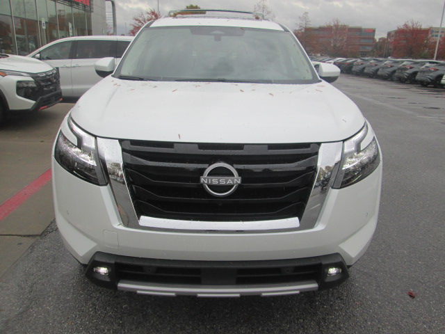 2025 Nissan Pathfinder SL 4WD photo