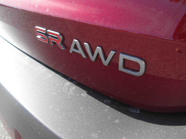 2025 Nissan Kicks SR AWD photo