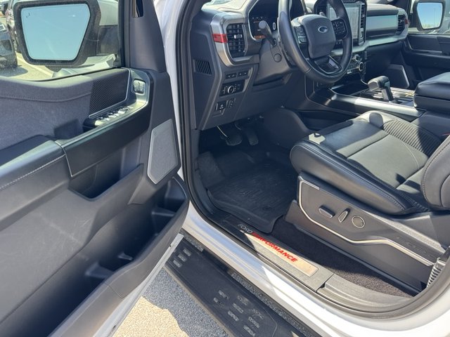 2023 Ford F-150 Raptor 4WD 5.5ft Box photo