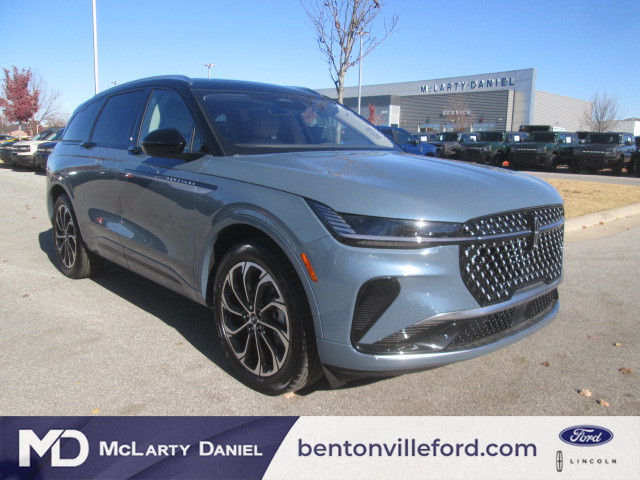 2025 Lincoln Nautilus Reserve AWD photo