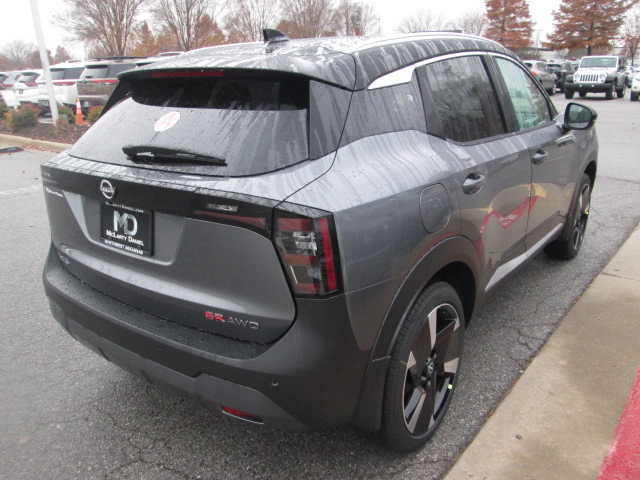 2025 Nissan Kicks SR AWD photo
