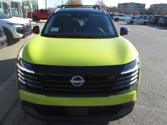 2025 Nissan Kicks SR AWD photo