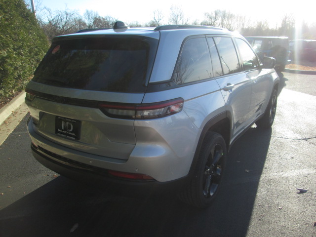 2025 Jeep Grand Cherokee Altitude X 4WD photo