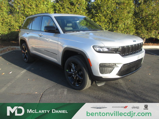 2025 Jeep Grand Cherokee Altitude X 4WD photo