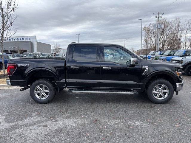 2024 Ford F-150 XLT 4WD 5.5ft Box photo