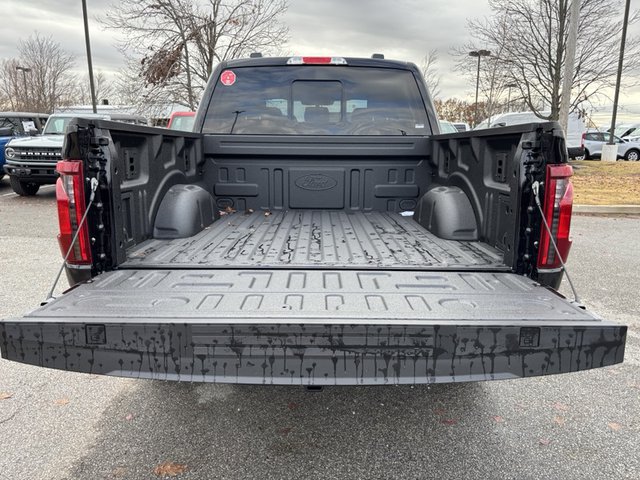 2024 Ford F-150 XLT 4WD 5.5ft Box photo