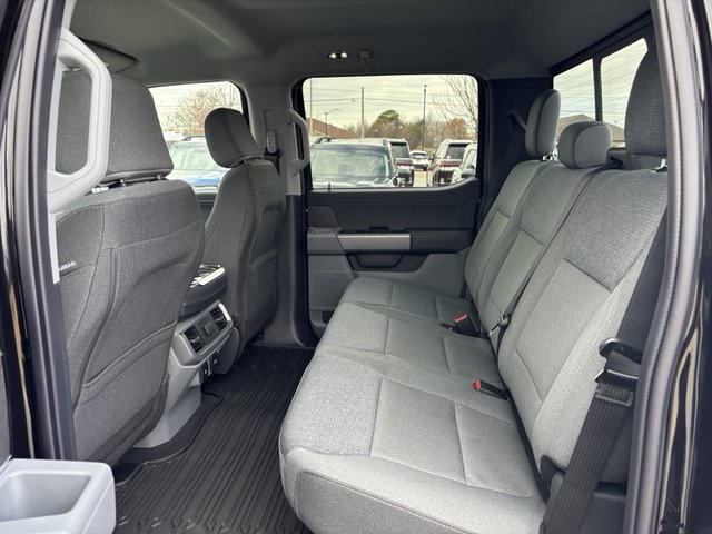 2024 Ford F-150 XLT 4WD 5.5ft Box photo