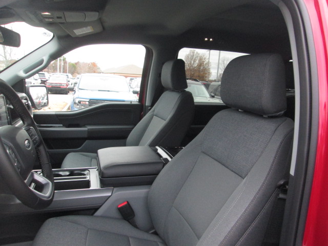 2024 Ford F-150 XLT 4WD 5.5ft Box photo