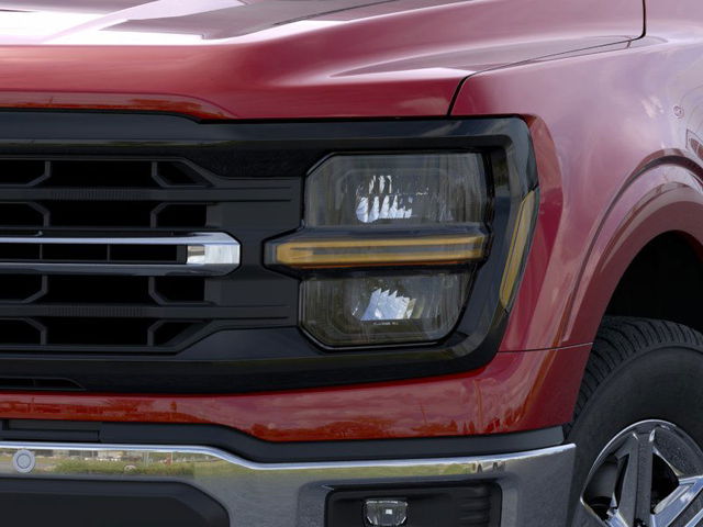 2024 Ford F-150 XLT 4WD 5.5ft Box photo