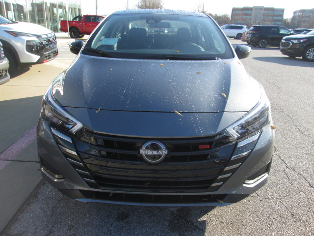 2025 Nissan Versa SR photo