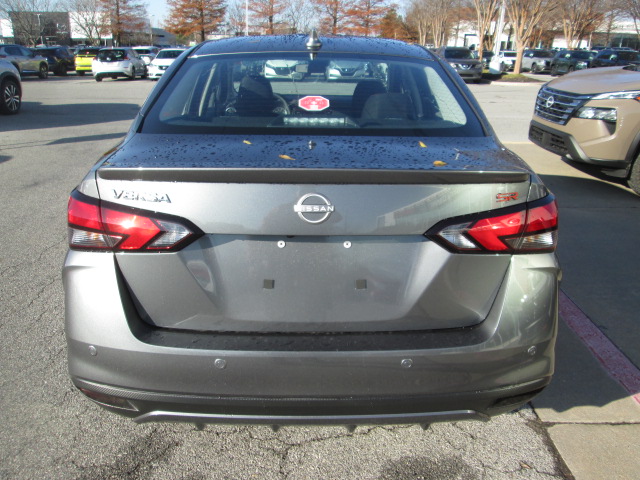 2025 Nissan Versa SR photo