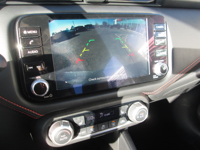 2025 Nissan Versa SR photo