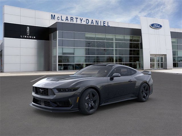 2024 Ford Mustang Dark Horse photo
