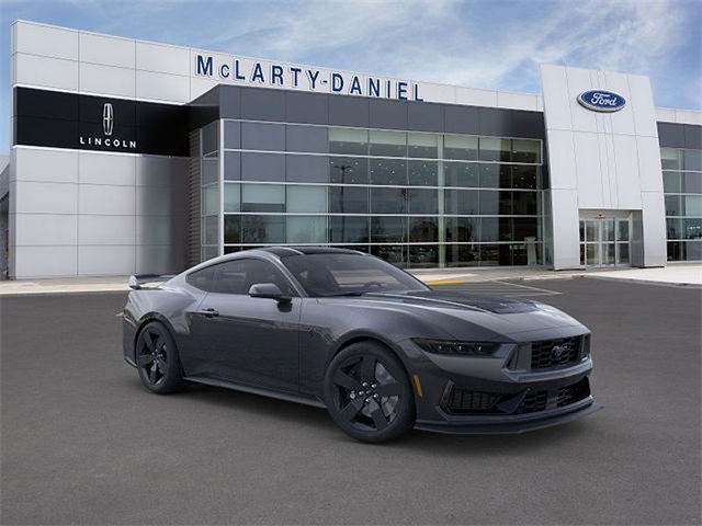 2024 Ford Mustang Dark Horse photo