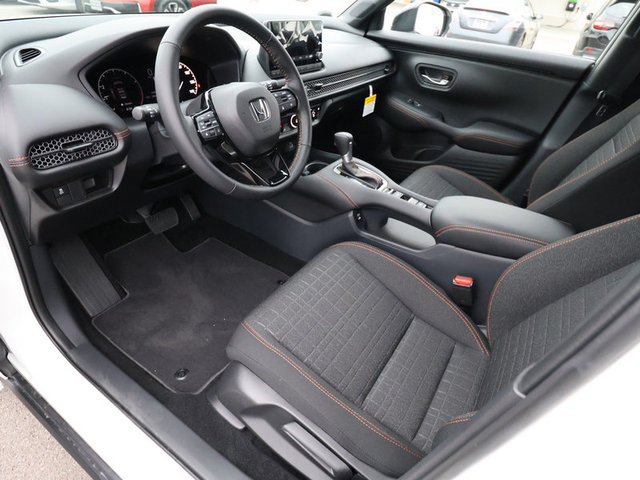 2025 Honda HR-V Sport AWD photo