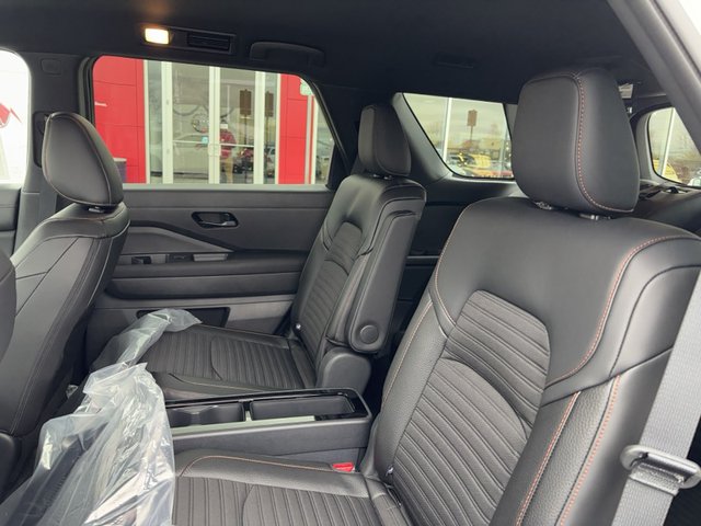 2025 Nissan Pathfinder Rock Creek 4WD photo