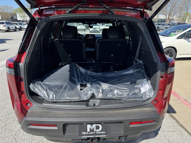 2025 Nissan Pathfinder Rock Creek 4WD photo