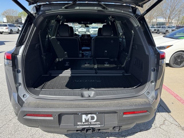 2025 Nissan Pathfinder Rock Creek 4WD photo