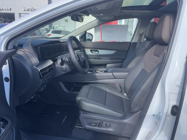2025 Nissan Murano Platinum photo