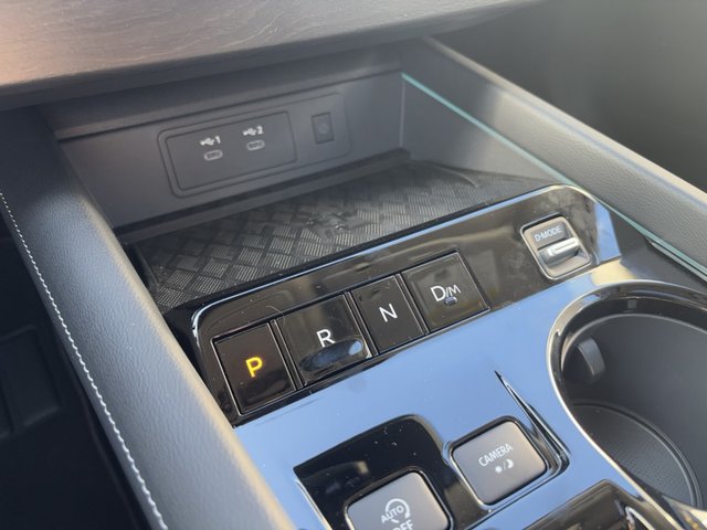 2025 Nissan Murano Platinum photo