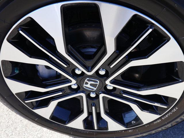2025 Honda Odyssey Elite photo