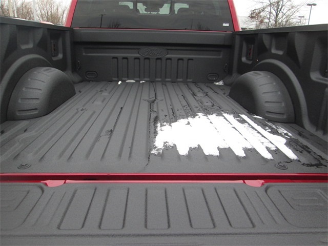 2025 Ford F-250 Lariat SD 4WD 6.75ft Box photo