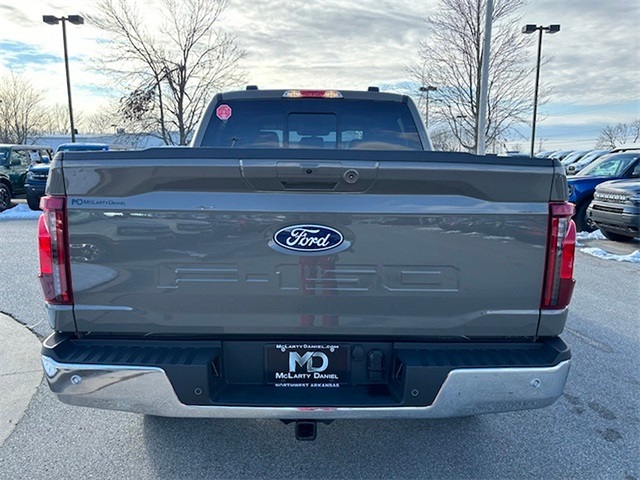 2025 Ford F-150 XLT 4WD 5.5ft Box photo