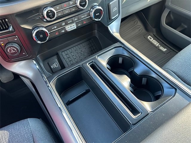 2025 Ford F-150 XLT 4WD 5.5ft Box photo