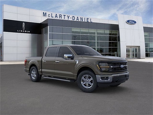 2025 Ford F-150 XLT 4WD 5.5ft Box photo