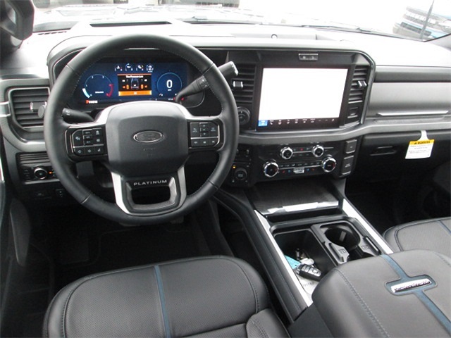 2025 Ford F-250 Platinum SD 4WD 6.75ft Box photo