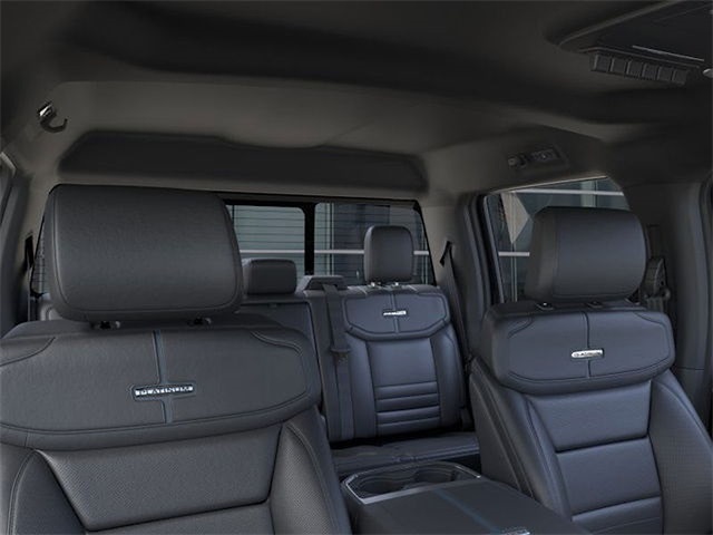 2025 Ford F-250 Platinum SD 4WD 6.75ft Box photo