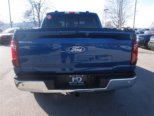 2025 Ford F-150 XLT 4WD 5.5ft Box photo