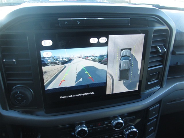 2025 Ford F-150 XLT 4WD 5.5ft Box photo
