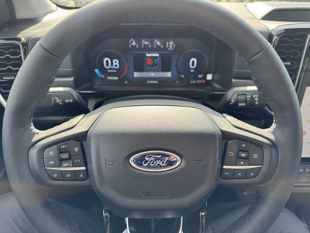 2024 Ford Ranger LARIAT 4WD 5ft Box photo