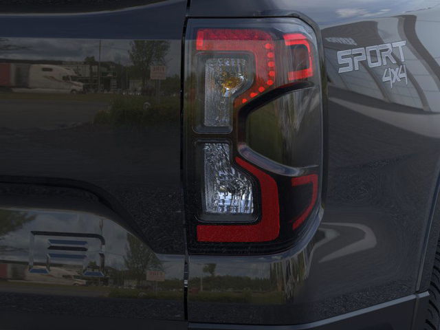 2024 Ford Ranger LARIAT 4WD 5ft Box photo
