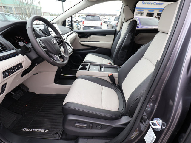 2025 Honda Odyssey Elite photo