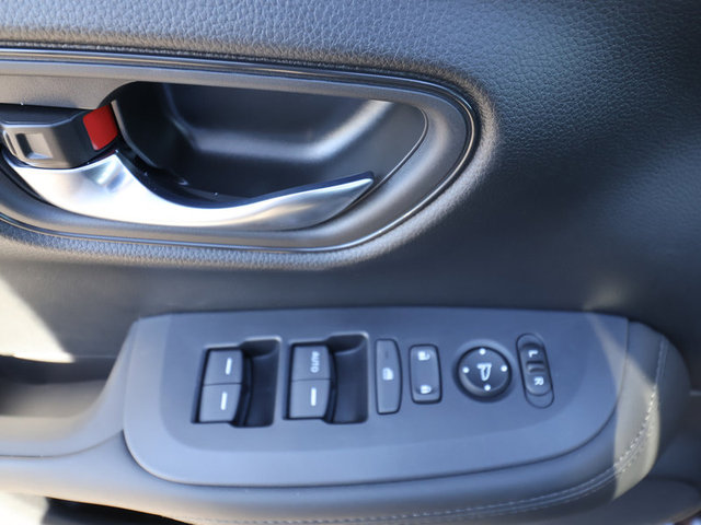 2025 Honda HR-V LX AWD photo