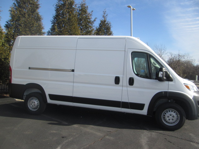 2025 RAM ProMaster Tradesman 2500 Hi Roof 159WB photo