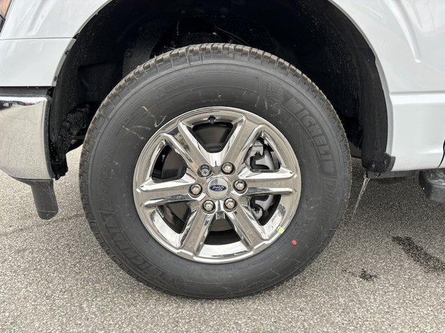 2025 Ford F-150 XLT 4WD 5.5ft Box photo