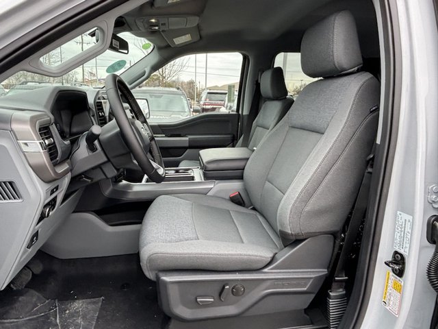 2025 Ford F-150 XLT 4WD 5.5ft Box photo
