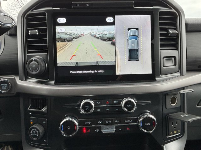 2025 Ford F-150 XLT 4WD 5.5ft Box photo