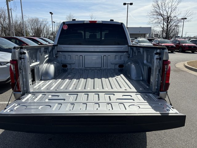 2025 Ford F-150 XLT 4WD 5.5ft Box photo