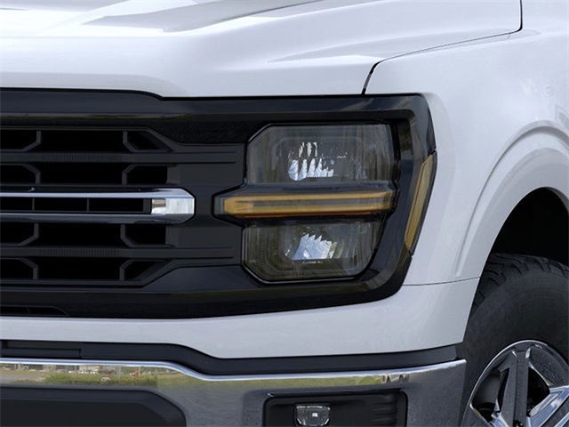 2025 Ford F-150 XLT 4WD 5.5ft Box photo