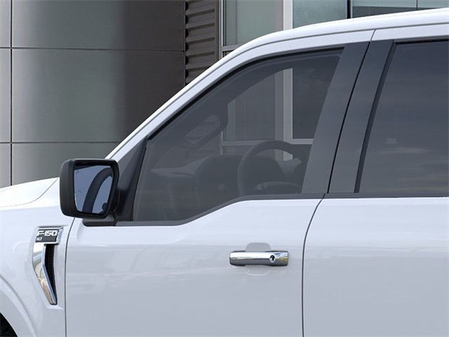 2025 Ford F-150 XLT 4WD 5.5ft Box photo