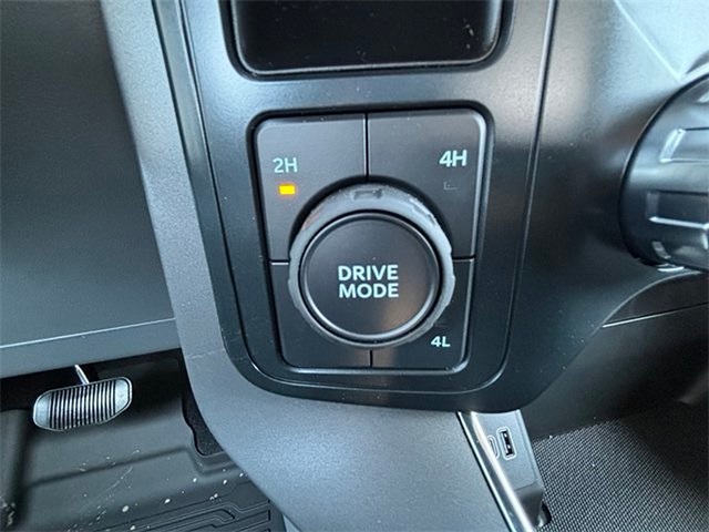 2025 Ford F-150 XLT 4WD 5.5ft Box photo