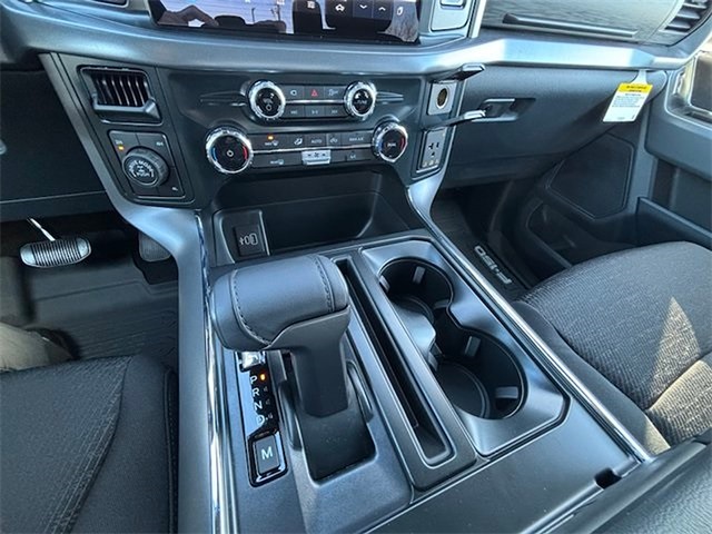 2025 Ford F-150 XLT 4WD 5.5ft Box photo