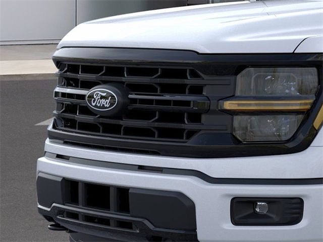 2025 Ford F-150 XLT 4WD 5.5ft Box photo