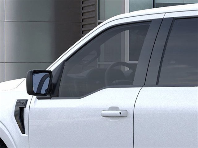 2025 Ford F-150 XLT 4WD 5.5ft Box photo